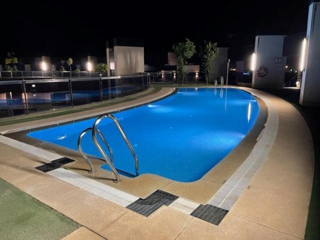 Apartamento Tecnocordoba Aparcamiento Privado Gratuito Y Piscina *